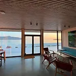 Exclusive House - Your Private Oasis *