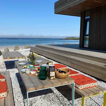 Exclusive House - Your Private Oasis