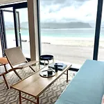 Exclusive House - Your Private Oasis